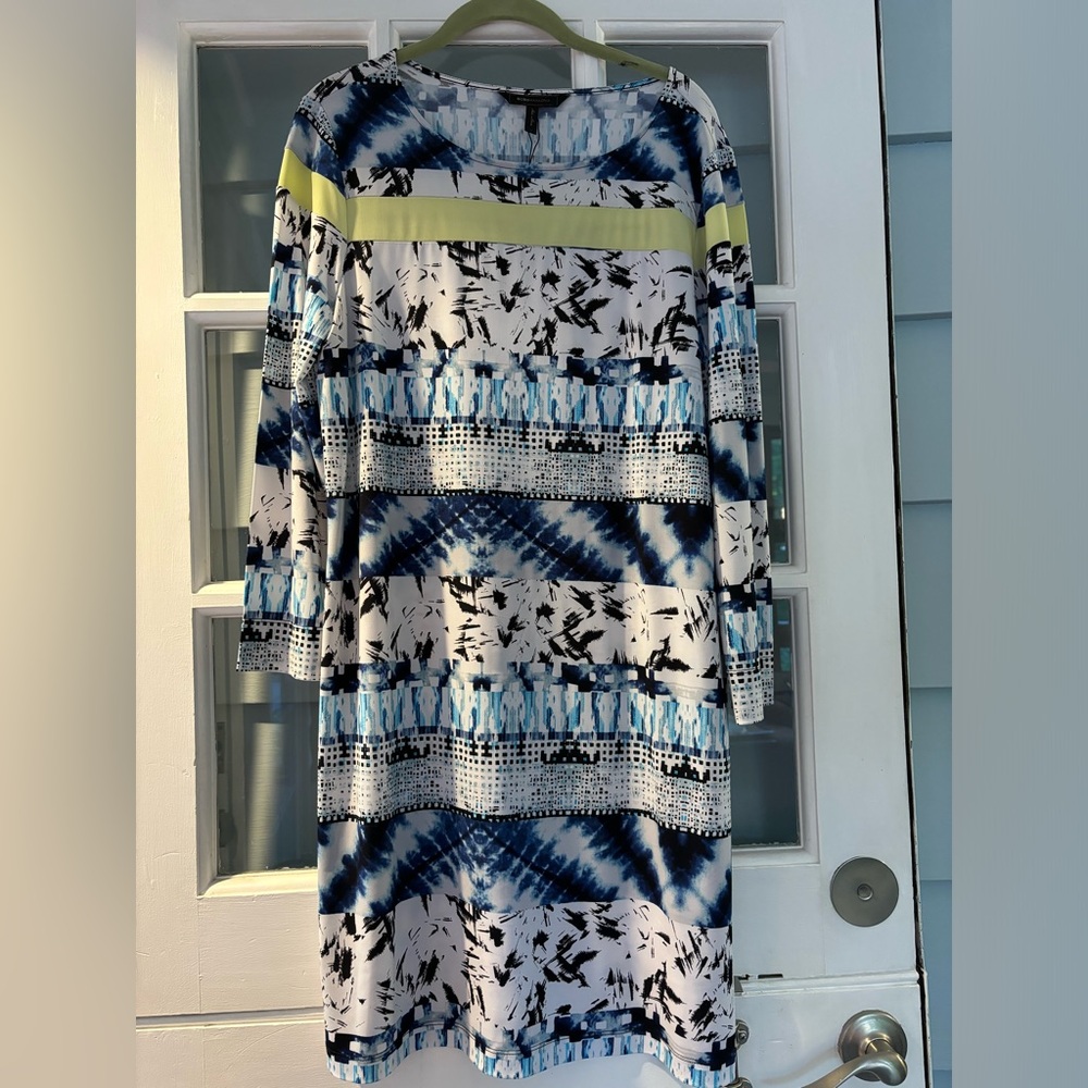 BCBG shift dress size L